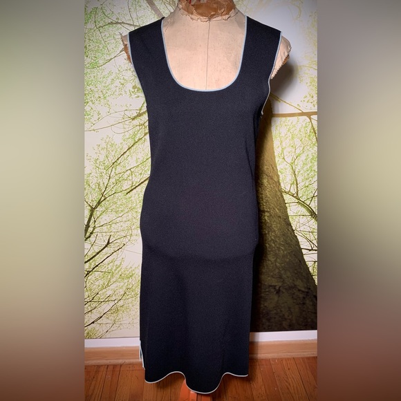 BCBG MAXAZRIA two piece dress suit - Picture 9 of 16